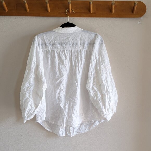 Lauren Conrad White Button Up Bishop Sleeve Blouse with Lace Sleeve Detail - L - Picture 3 of 9